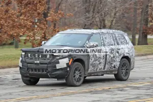 Jeep Grand Cherokee 7 posti - Foto spia 24-12-2020