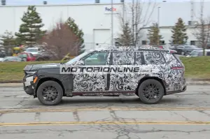 Jeep Grand Cherokee 7 posti - Foto spia 24-12-2020