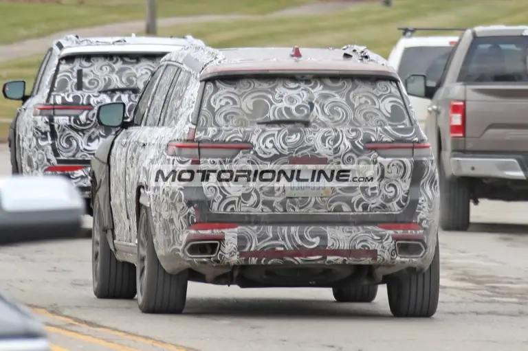 Jeep Grand Cherokee 7 posti - Foto spia 24-12-2020 - 9