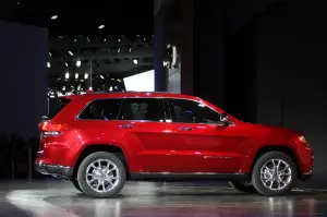 Jeep Grand Cherokee - Foto Live - Salone di Detroit 2013 - 3