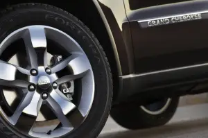 Jeep Grand Cherokee Overland 2011 