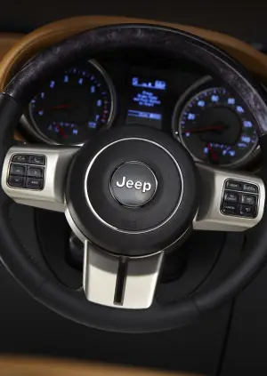 Jeep Grand Cherokee Overland 2011 
