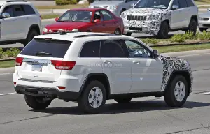 Jeep Grand Cherokee restyling foto spia luglio 2012