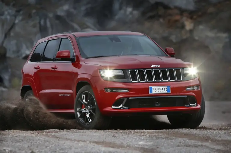 Jeep Grand Cherokee SRT - nuova galleria - 12