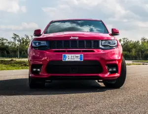 Jeep Grand Cherokee SRT: prova su strada - 16