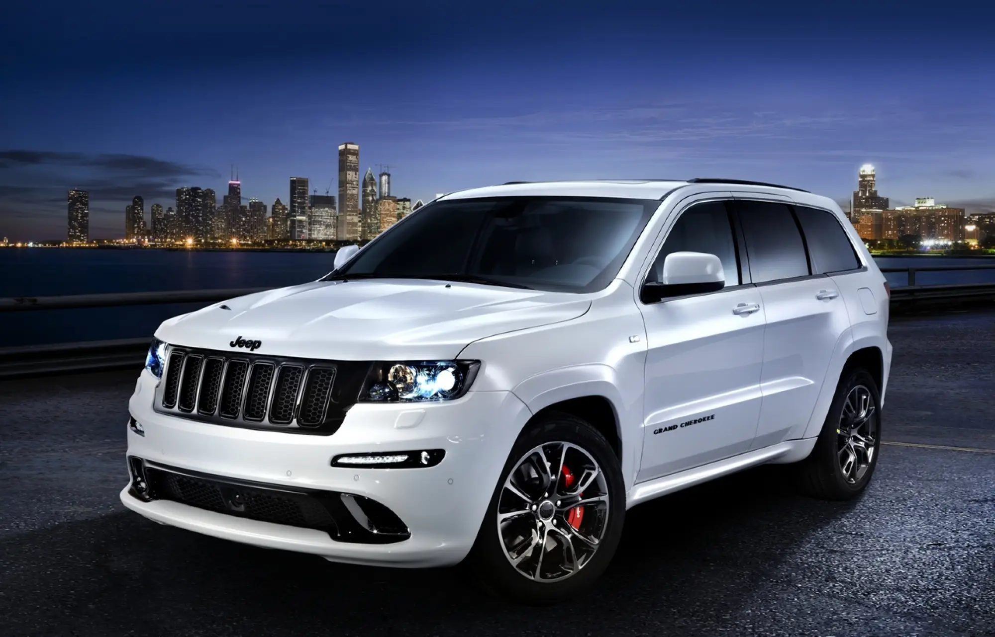 Jeep Grand Cherokee SRT White Edition - 14