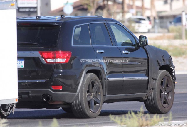 Jeep Grand Cherokee SRT8 - Foto spia 23-08-2010