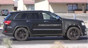 Jeep Grand Cherokee SRT8 - Foto spia 23-08-2010 - 6