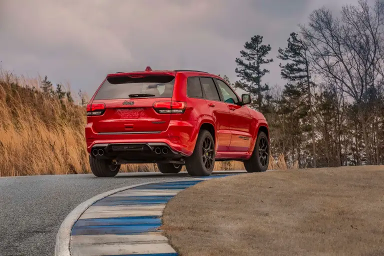 Jeep Grand Cherokee Trackhawk 2017 - 18