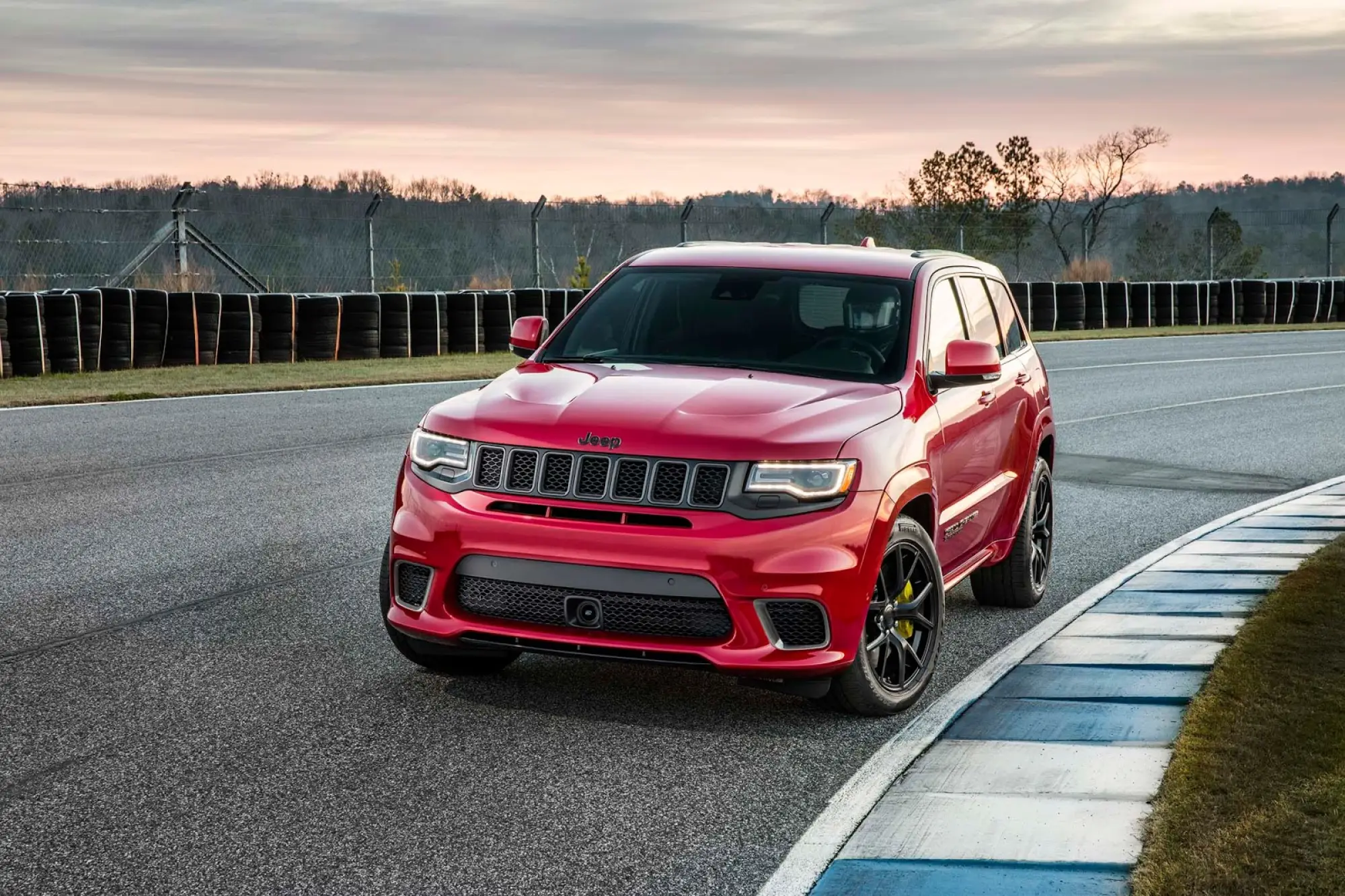 Jeep Grand Cherokee Trackhawk 2017 - 25