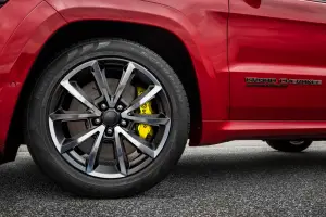 Jeep Grand Cherokee Trackhawk 2017 - 31