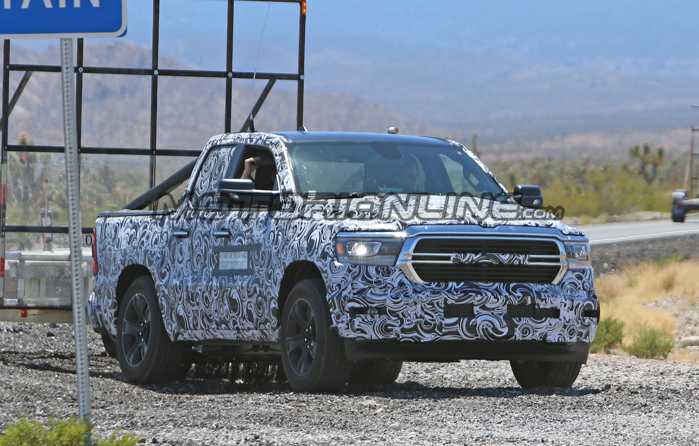 Jeep Grand Wagoneer 2021 - Foto spia 16-09-2019