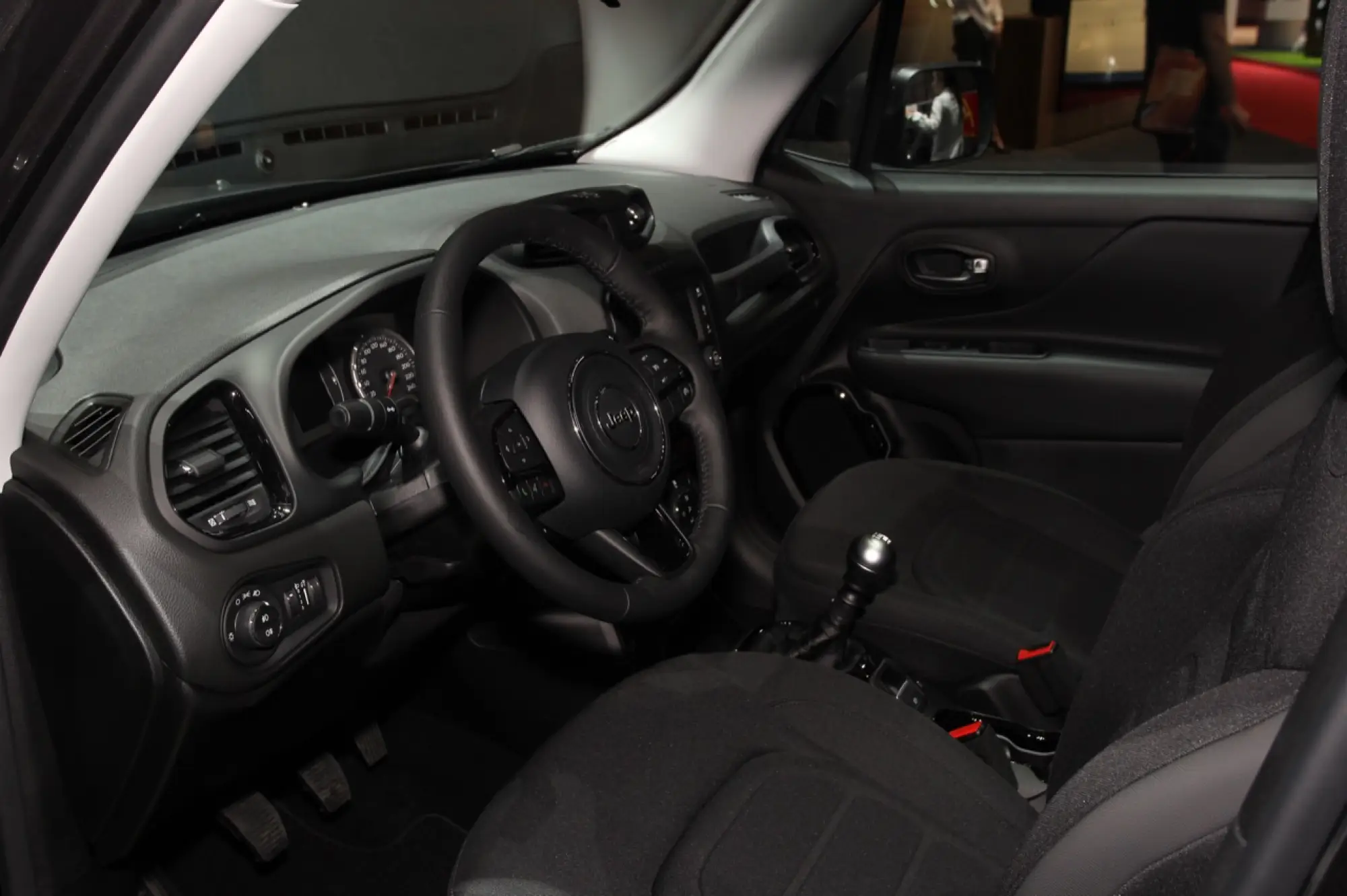 Jeep Renegade Dawn of Justice - Salone di Ginevra 2016 - 6