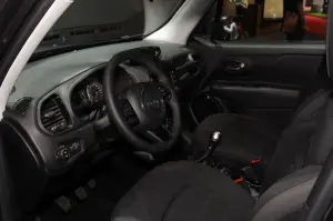 Jeep Renegade Dawn of Justice - Salone di Ginevra 2016