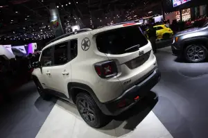 Jeep Renegade Desert Hawk - Salone di Parigi 2016 - 4