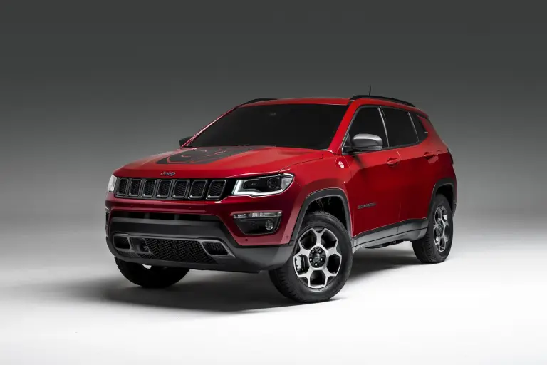 Jeep Renegade e Compass PHEV ibride plugin foto ufficiali - Salone di Ginevra 2019 - 11