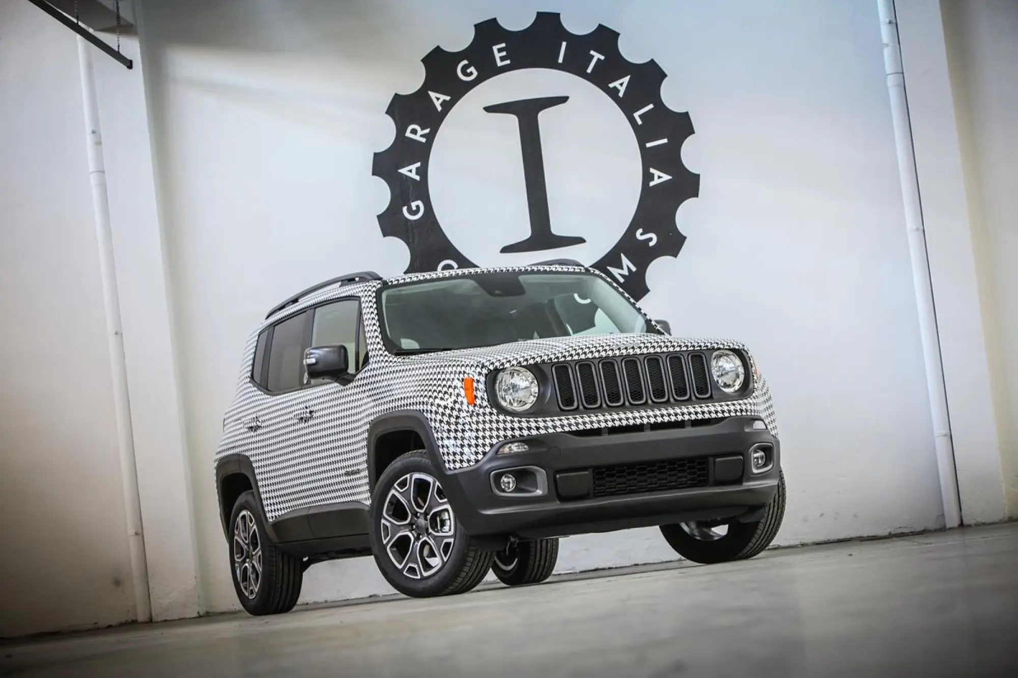 Jeep Renegade for Womanity Foundation - 3