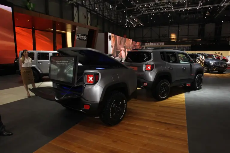 Jeep Renegade Hard Steel concept - Salone di Ginevra 2015 - 2