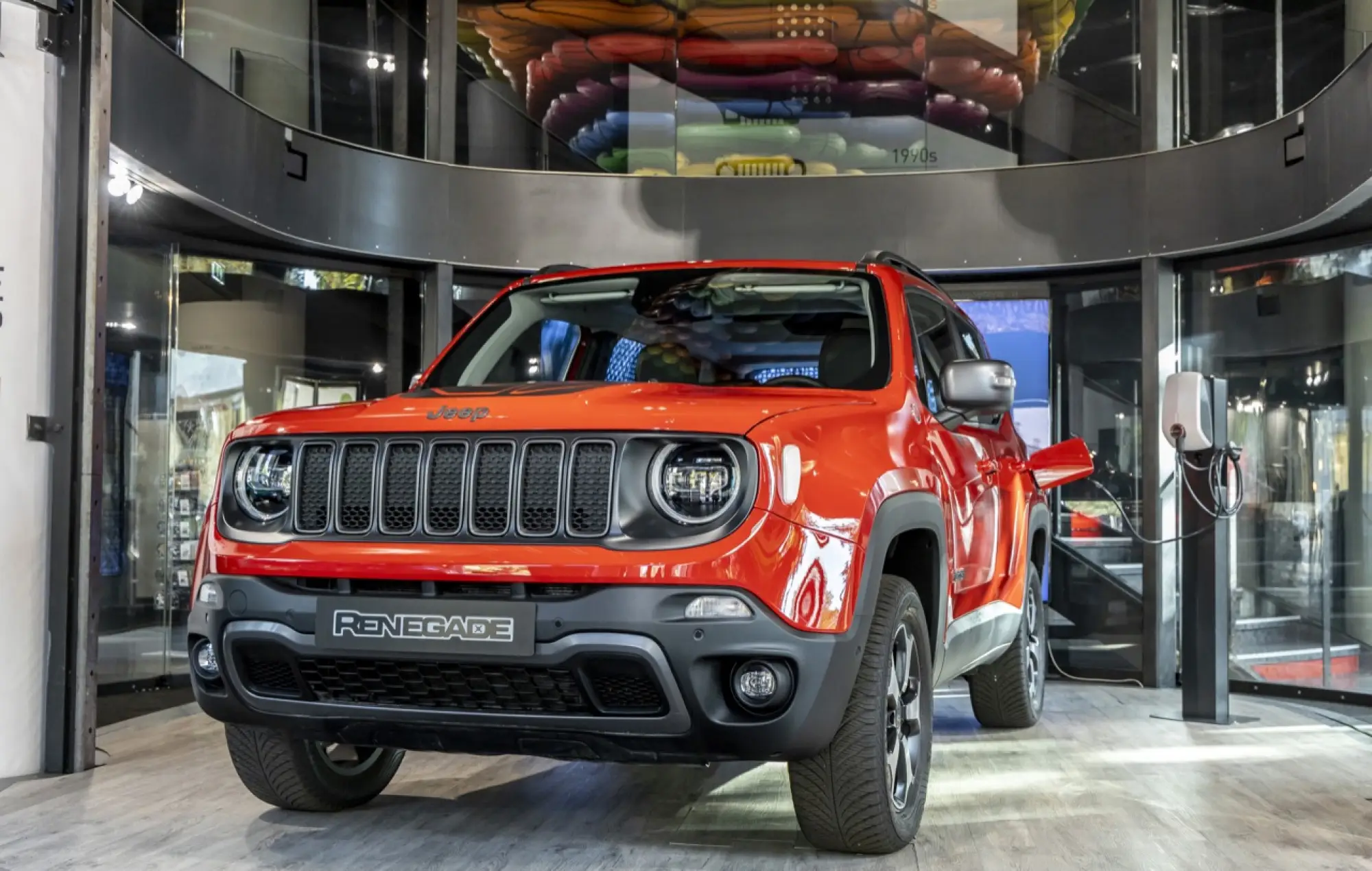 Jeep Renegade Hybrid Plug-in - MotorVillage Champs-Elysees 2019 - 3