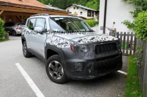 Jeep Renegade MY 2019 foto spia 25 maggio 2018