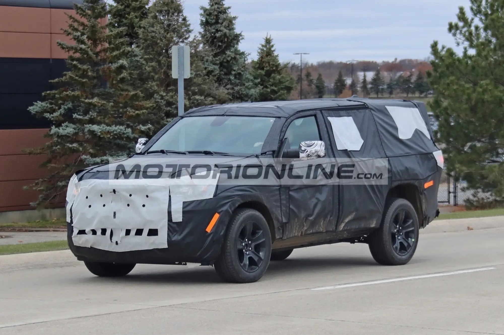 Jeep  Wagoneer - Foto spia 26-11-2019 - 3