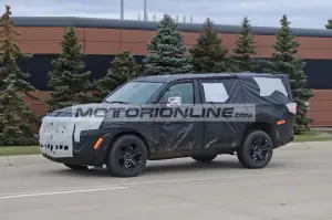 Jeep Wagoneer - Foto spia 26-11-2019