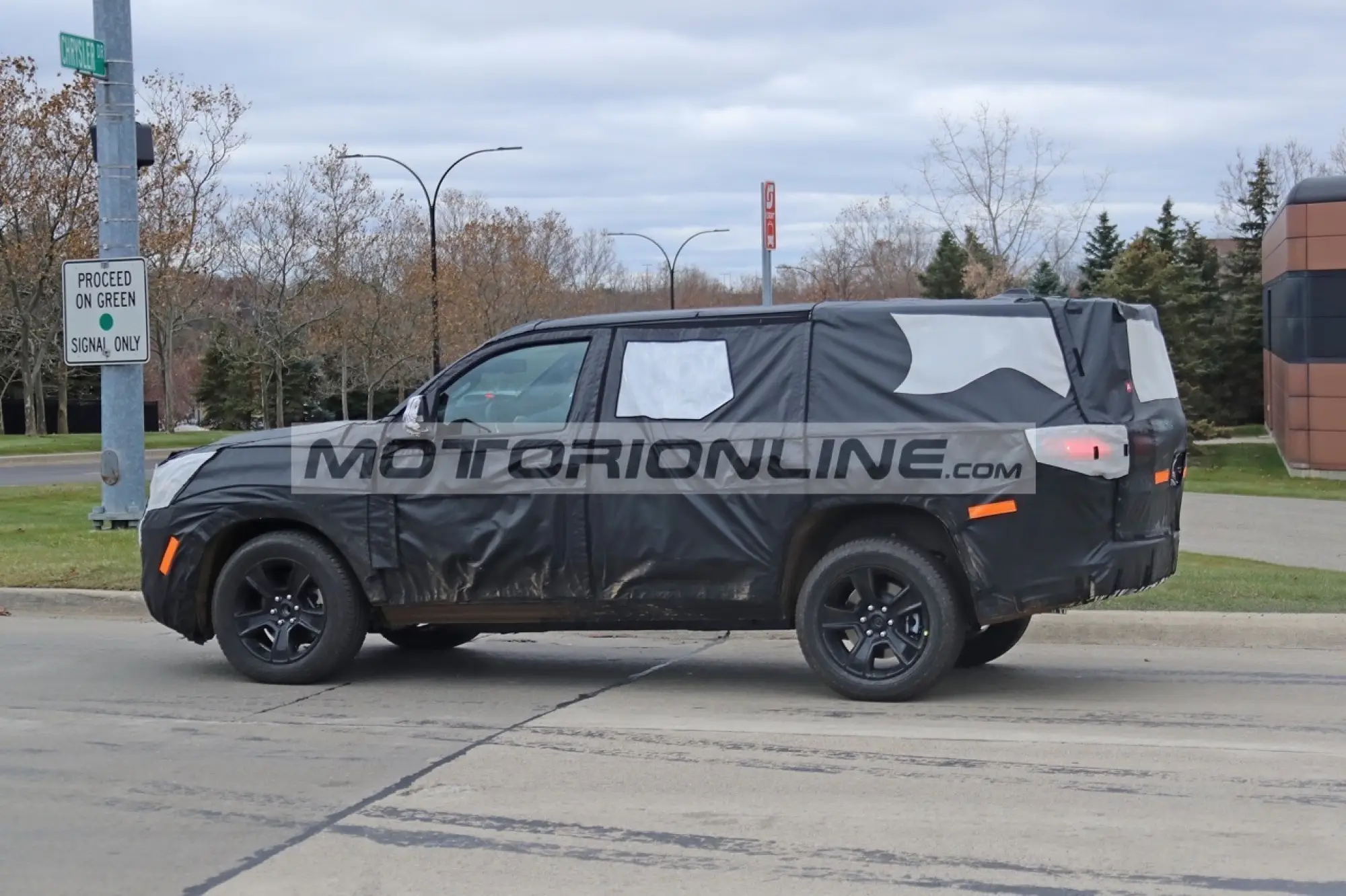 Jeep  Wagoneer - Foto spia 26-11-2019 - 9