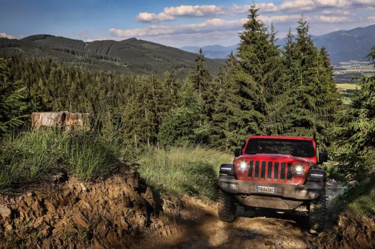 Jeep Wrangler 2019 - Nuove foto ufficiali - 28