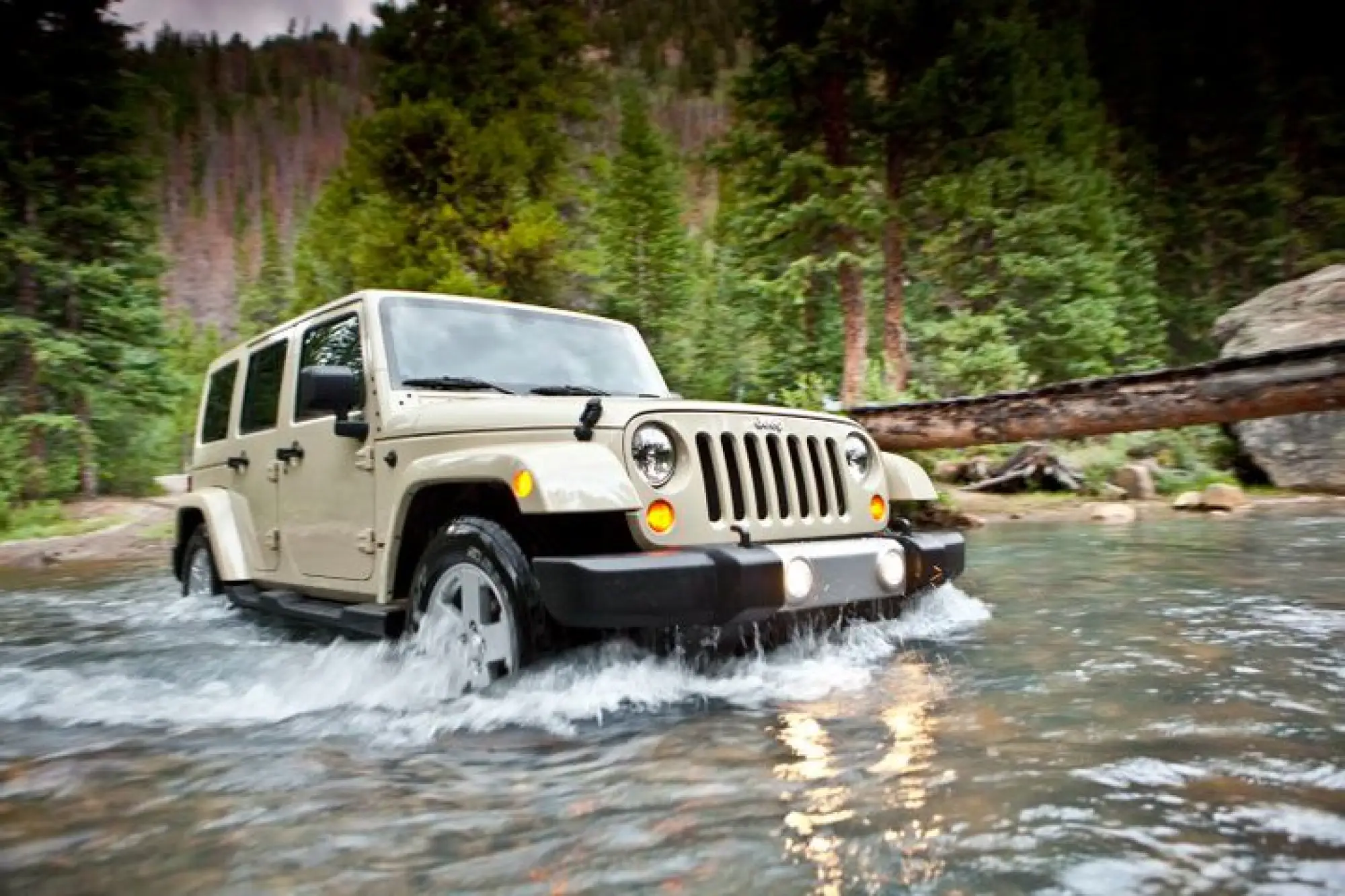 Jeep Wrangler e Wrangler Unlimited 2011 - 4