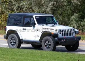 Jeep Wrangler Rubicon con mezze porte - Foto spia 15-10-2020 - 3