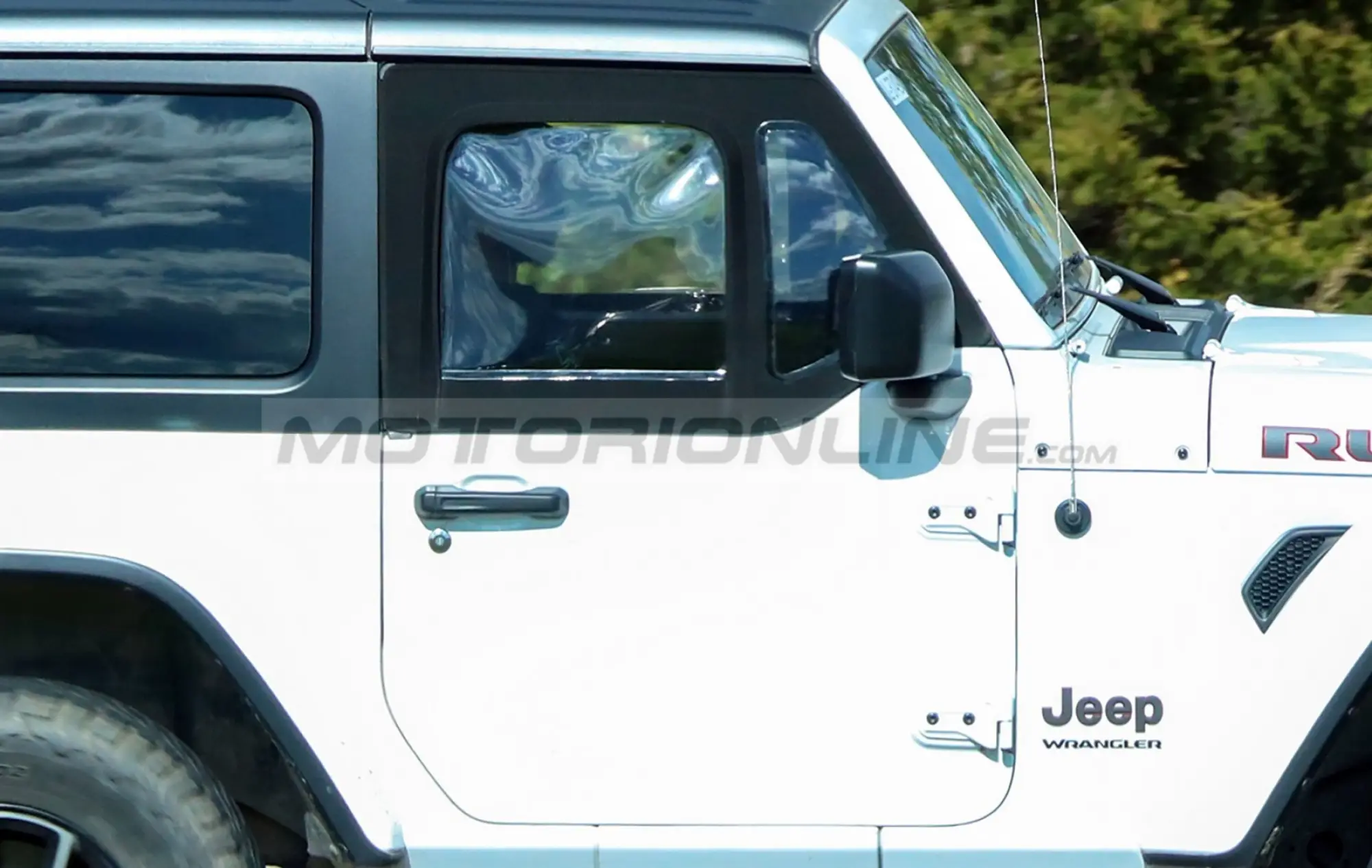 Jeep Wrangler Rubicon con mezze porte - Foto spia 15-10-2020 - 8