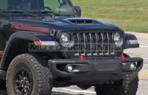 Jeep Wrangler V8 - Foto spia 22-07-2020