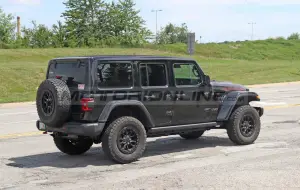 Jeep Wrangler V8 - Foto spia 22-07-2020