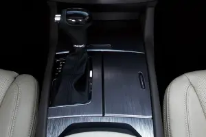 Kia Cadenza 2011 - 16