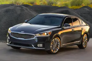 Kia Cadenza 2017 - 1