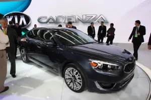 KIA Cadenza - Salone di Detroit 2013