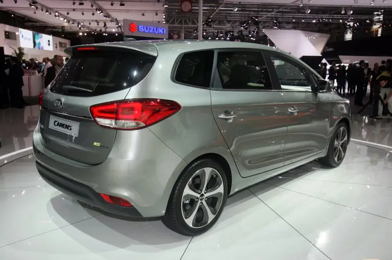 KIA Carens - Salone di Parigi 2012 - 4