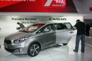 KIA Carens - Salone di Parigi 2012 - 1