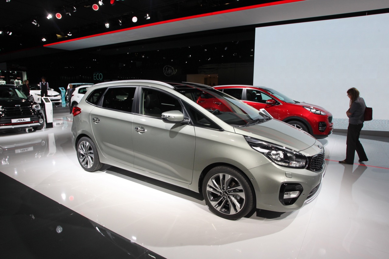 KIA Carens - Salone di Parigi 2016