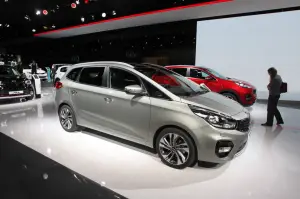 KIA Carens - Salone di Parigi 2016