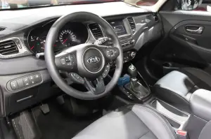 KIA Carens - Salone di Parigi 2016