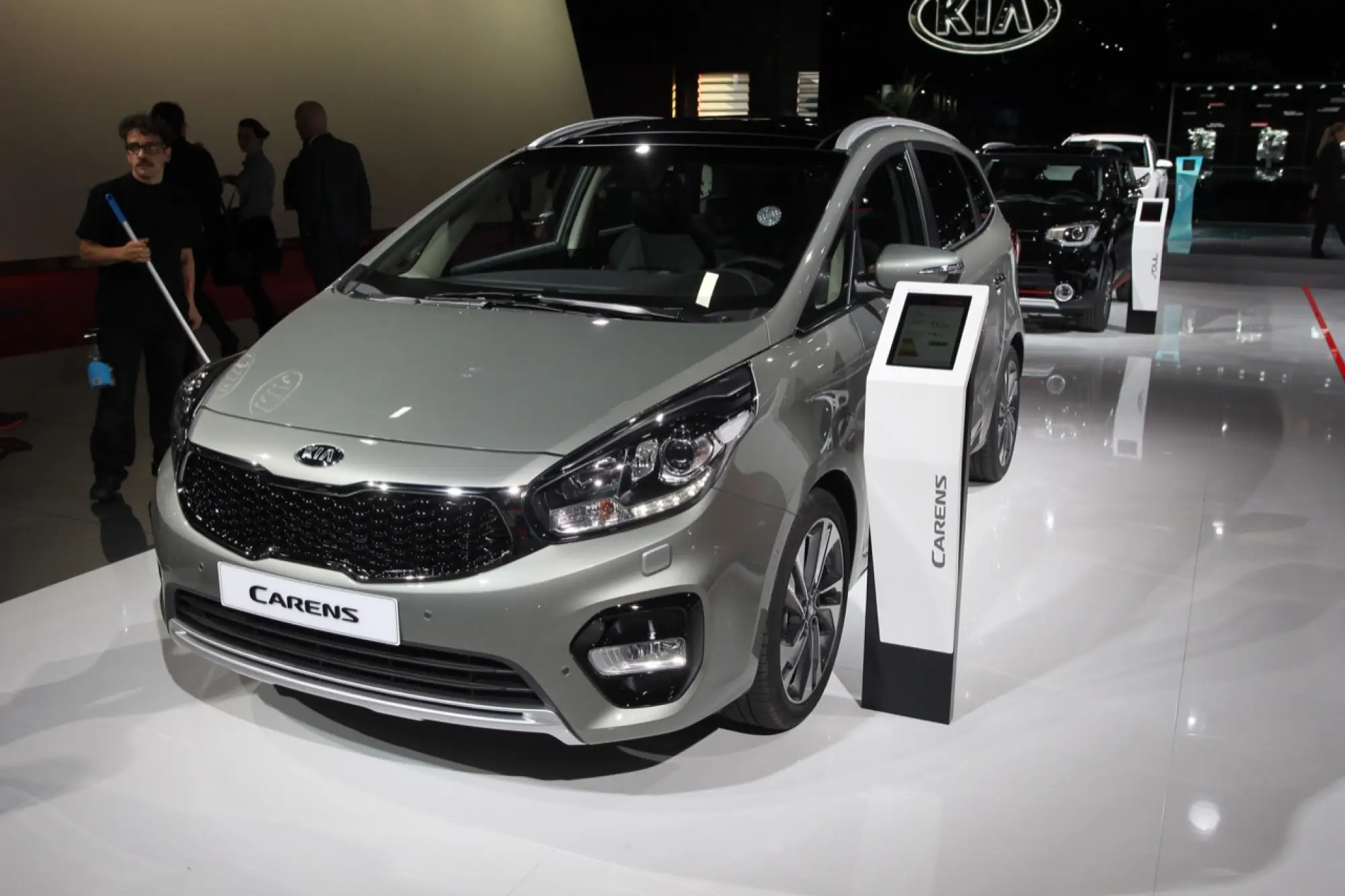 KIA Carens - Salone di Parigi 2016 - 6