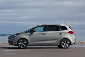 KIA Carens - 7