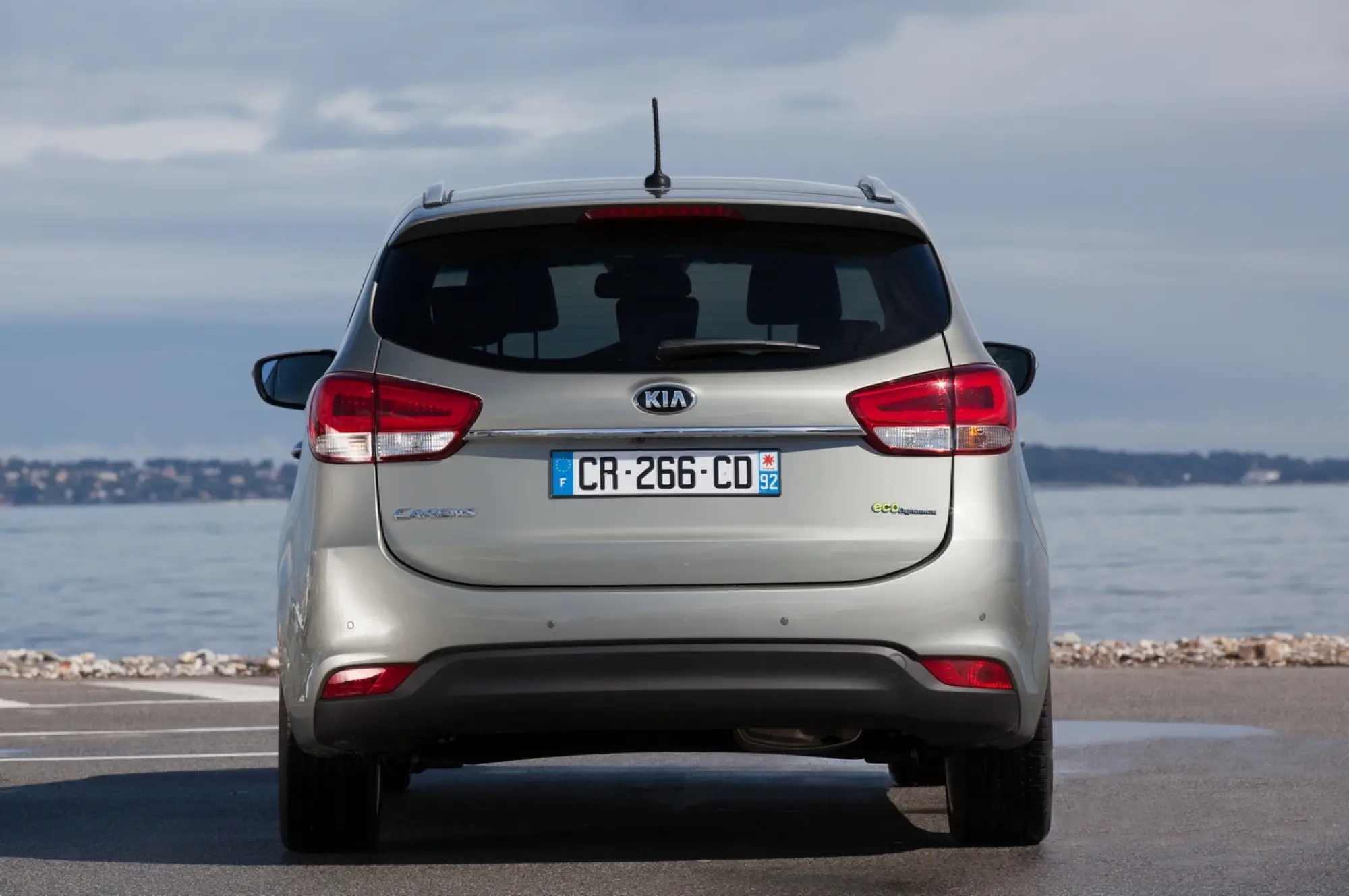 KIA Carens - 8