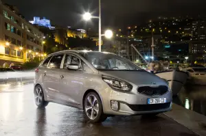 KIA Carens - 19
