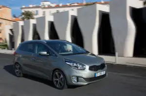 KIA Carens - 22
