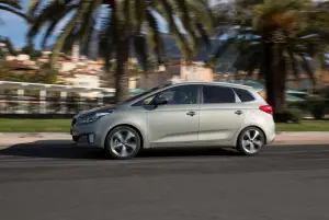 KIA Carens - 23
