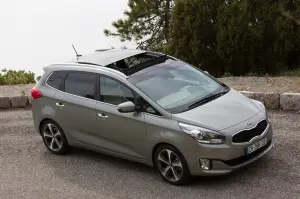 KIA Carens - 29