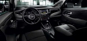 KIA Carens - 31