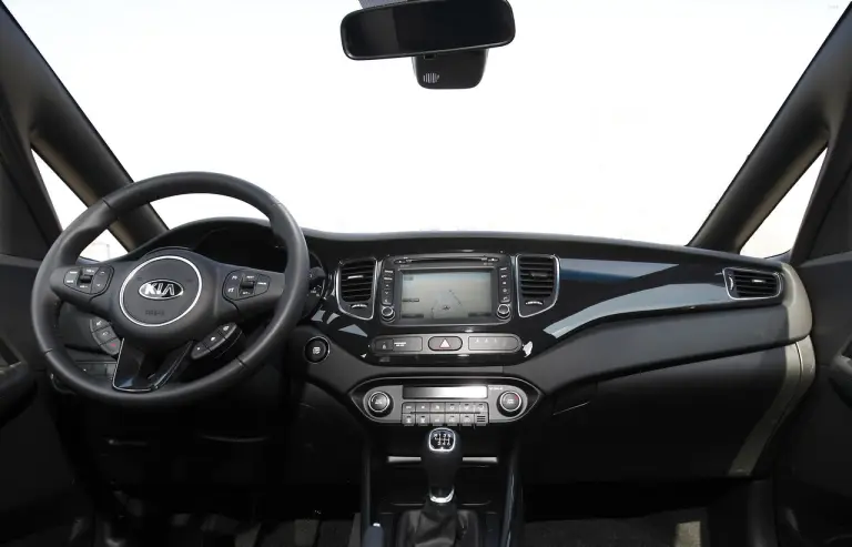 KIA Carens - 46